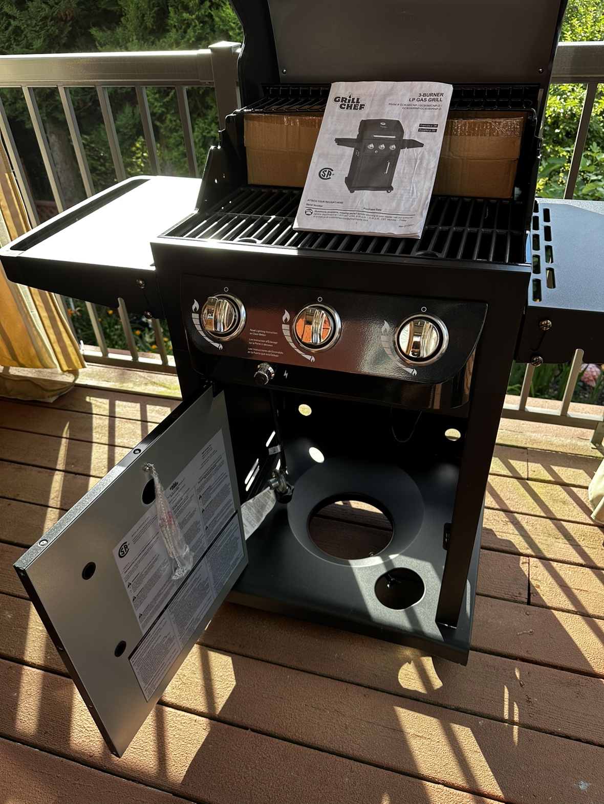 *NEW* Grill Chef Propane BBQ & Cover - photo 4