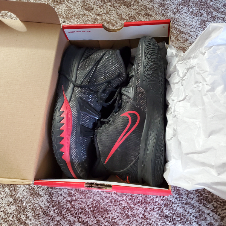 Nike Kyrie 7 Black Red image indicator(2)