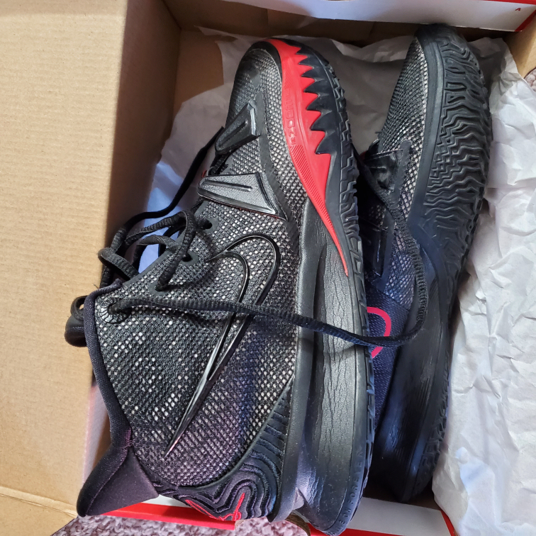 Nike Kyrie 7 Black Red image indicator(4)
