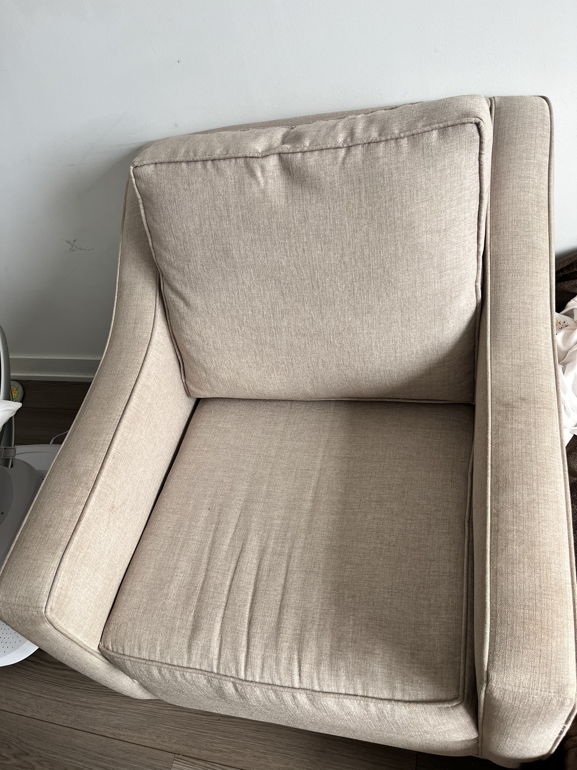 Moving out sale chair - photo 2