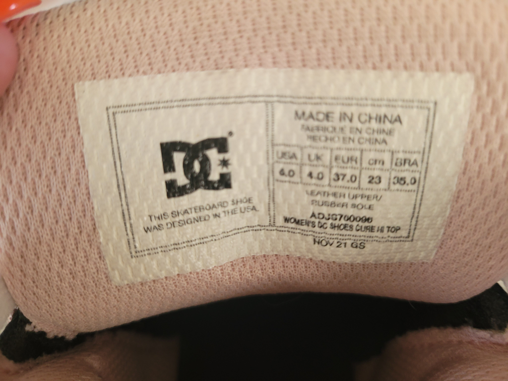 DC Shoes Women's Size 6 - photo 3