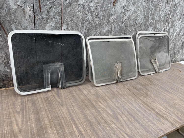 VINTAGE VAN WINDOW SCREENS