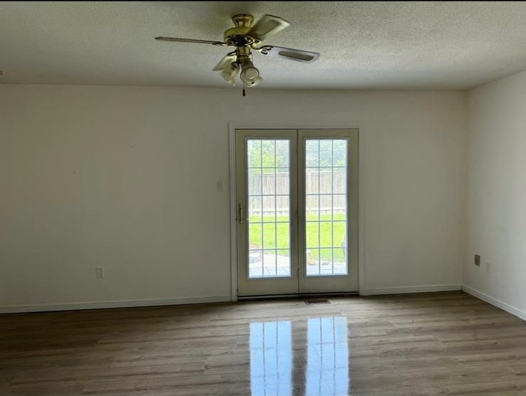 2 bedroom 1.5 washroom basement for rent - photo 3
