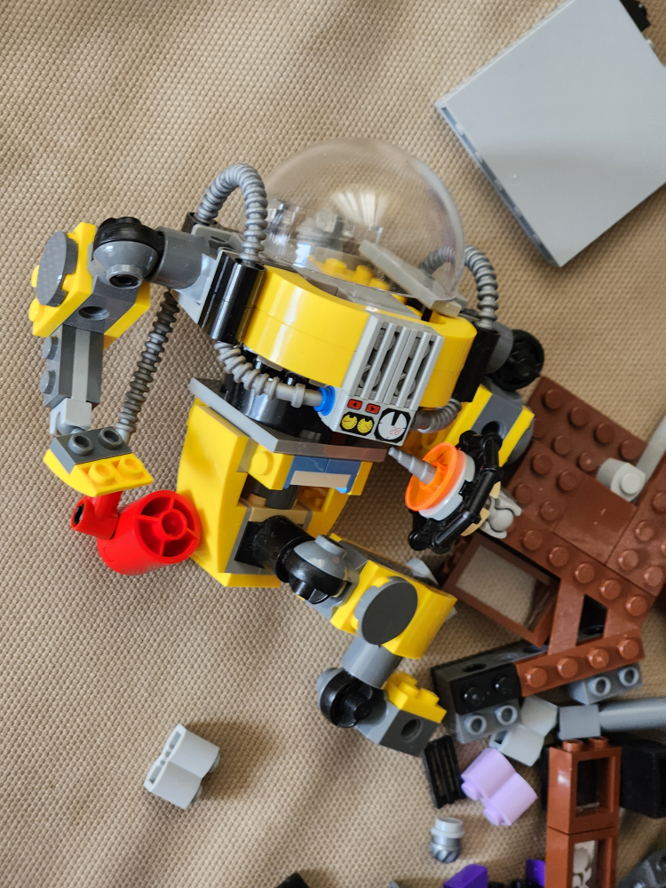LEGO Scooby-Doo Haunted Lighthouse 75904 - photo 3