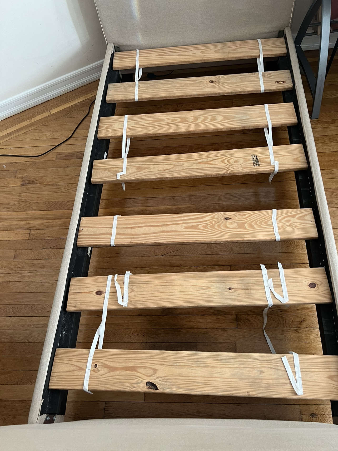 Twin Bed Frame #freecycle - photo 2