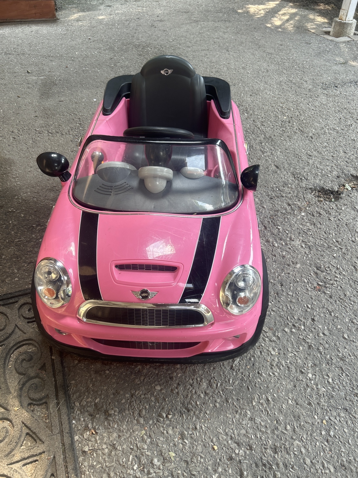 Pink Mini Cooper Ride On Car - photo 2
