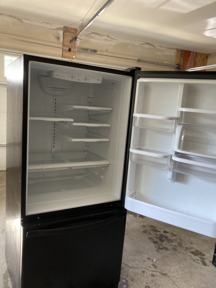 Refrigerator - photo 3