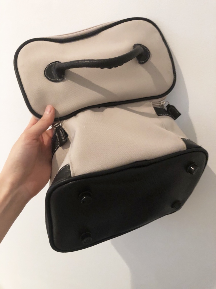 Beige Toiletry Travel Bag image indicator(3)