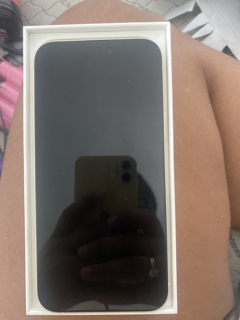 iPhone 15 plus - photo 2