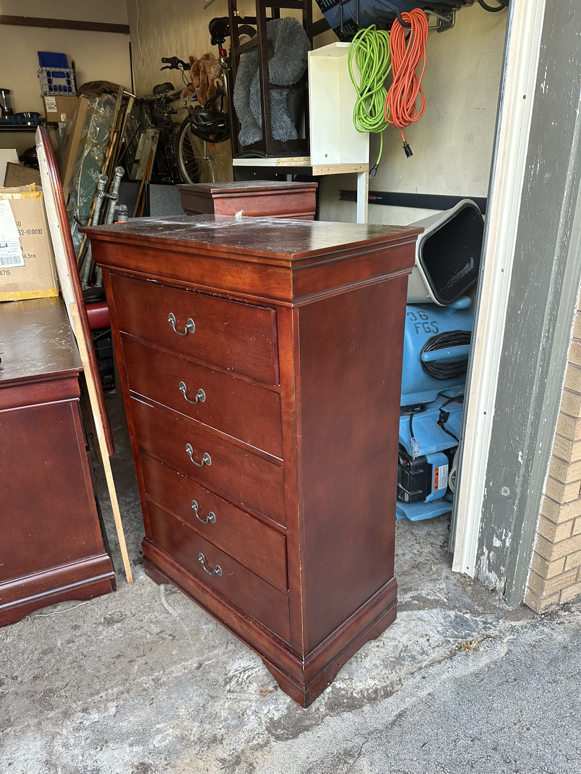 Dresser