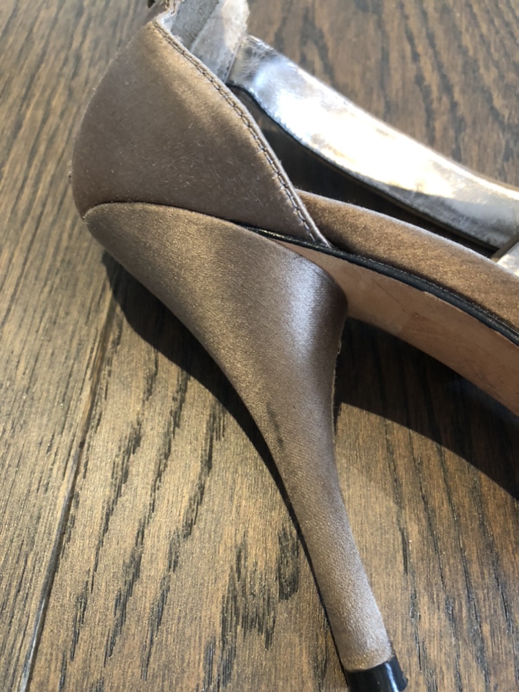 BCBG Pumps image indicator(5)