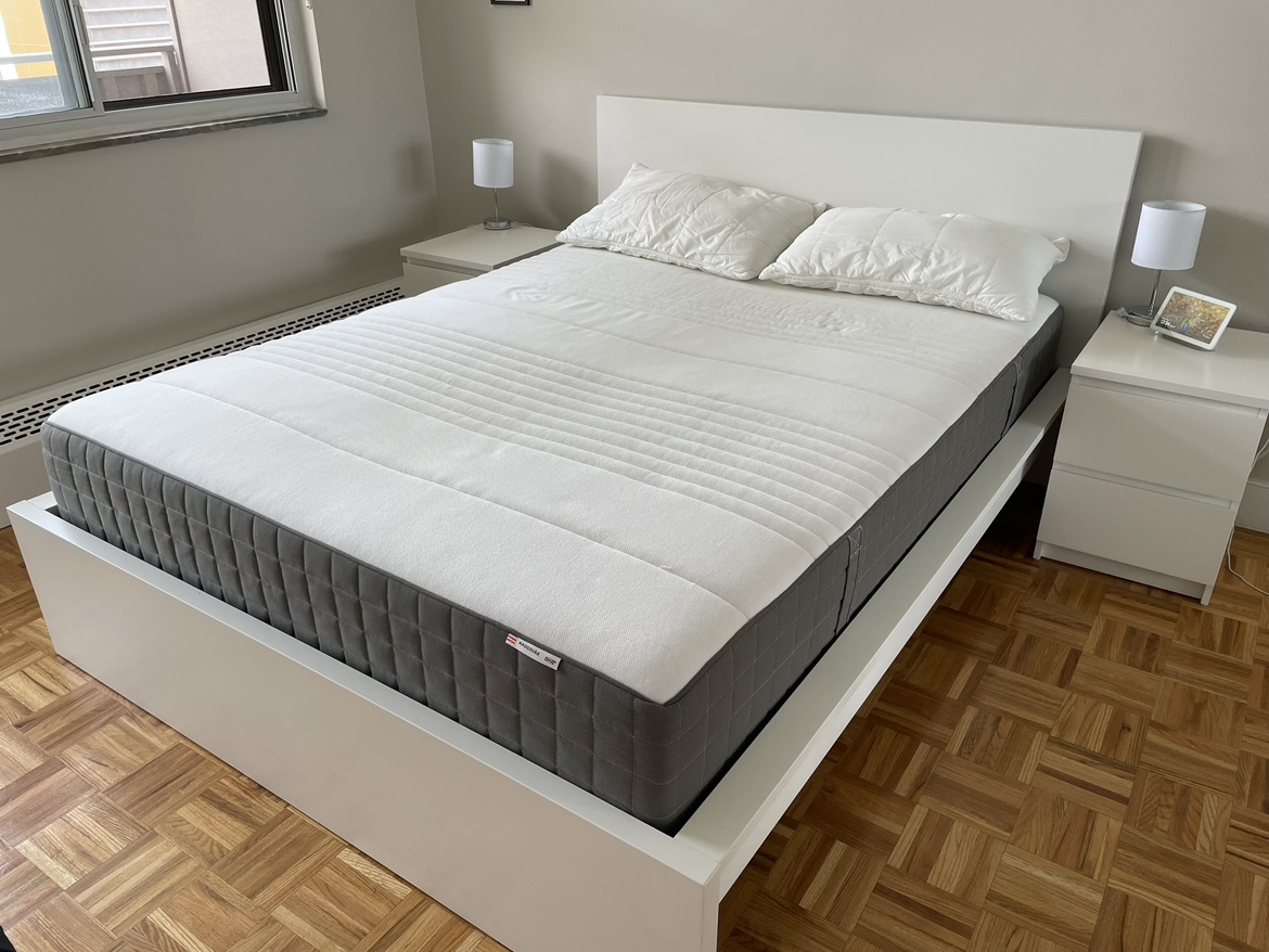 IKEA malm bed frame, white, queen - photo 2