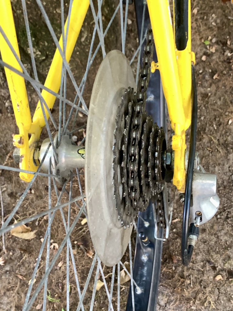 🤘NICE! TALL Sturdy Raleigh  18 speed vintage Bike. image indicator(9)