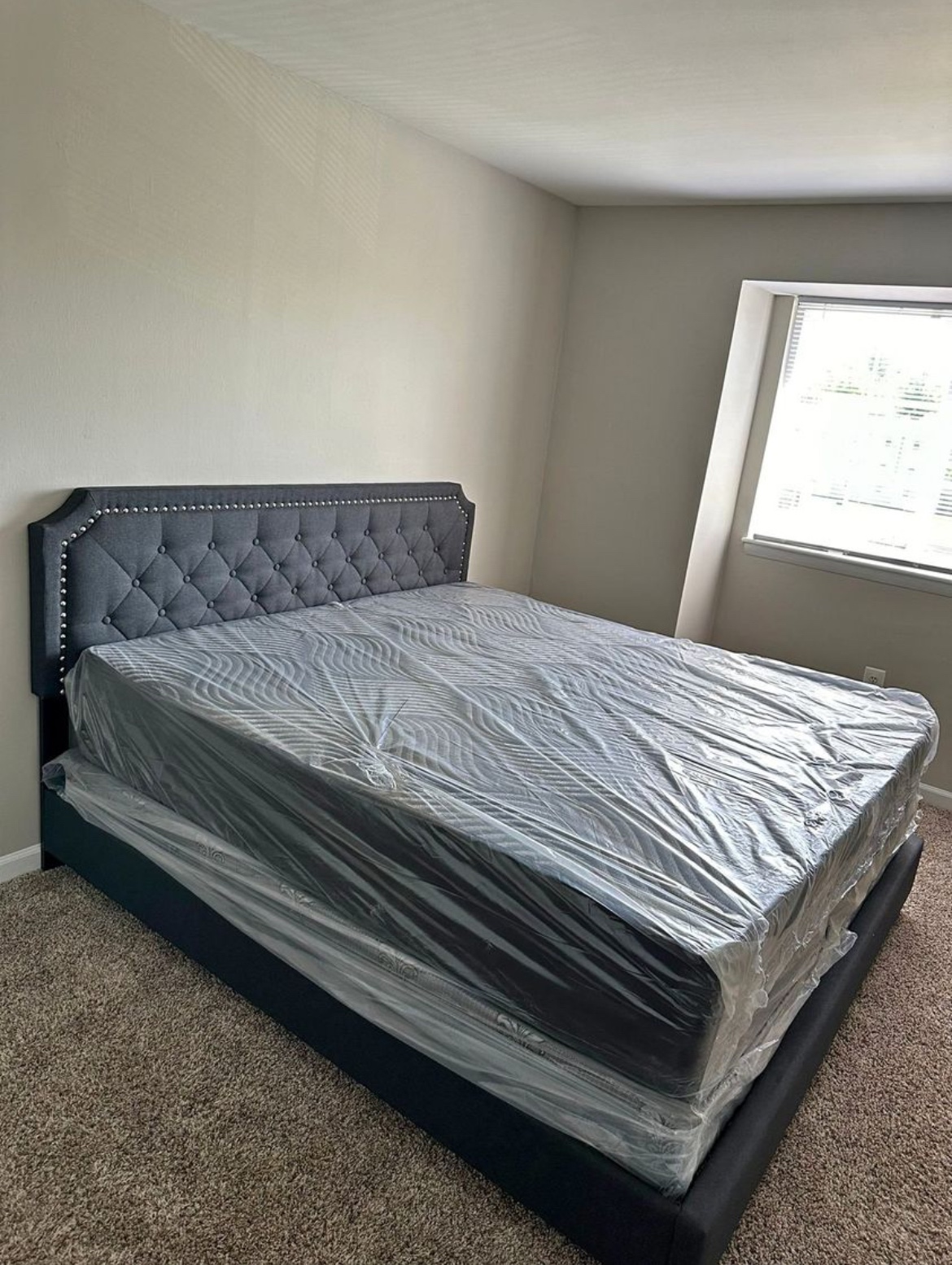 Queen sz bed