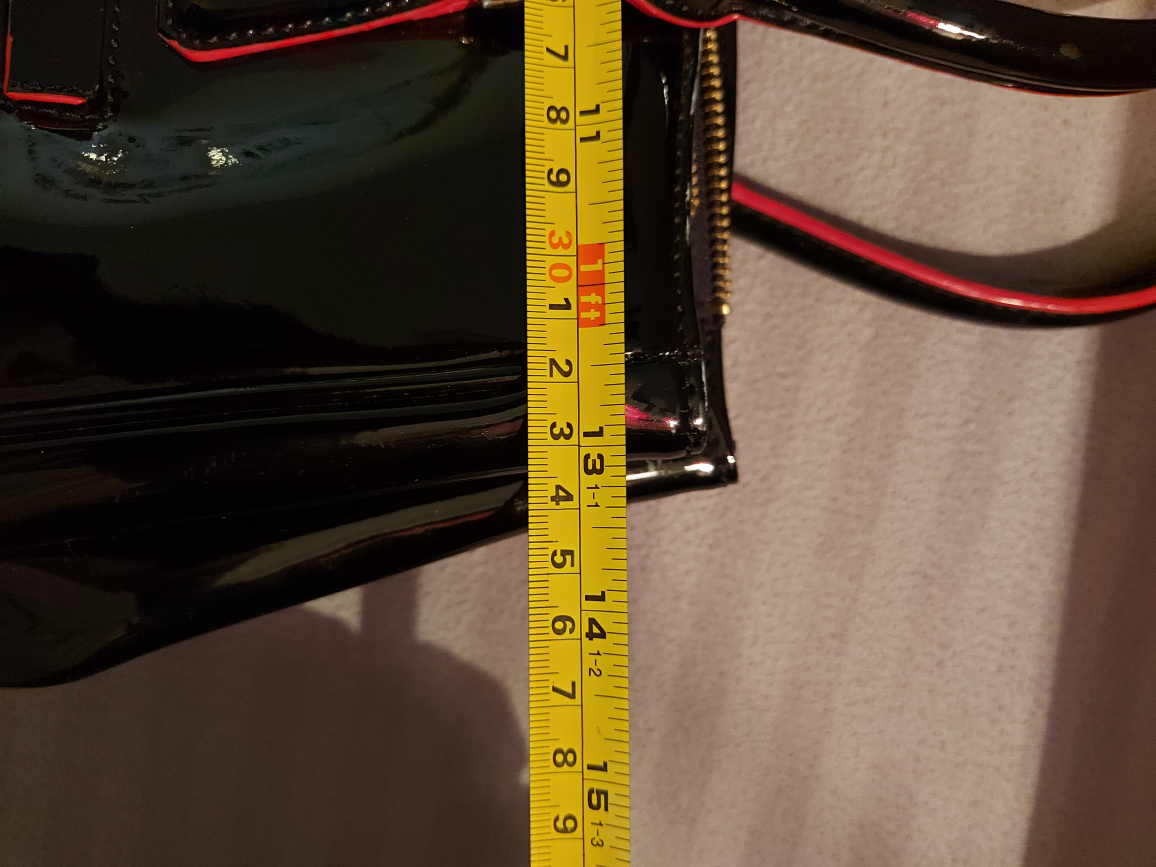 Danier leather bag image indicator(6)
