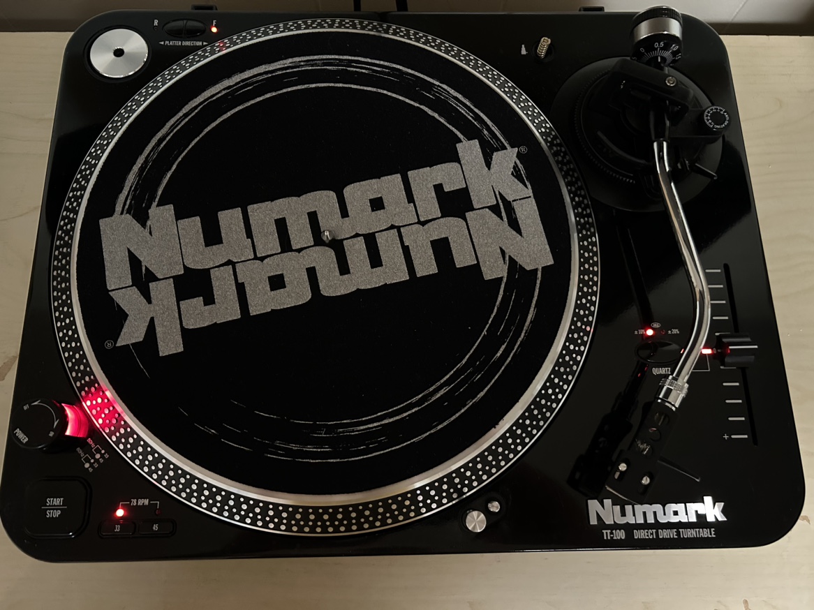 Numark tt100 direct drive turntable image indicator(3)