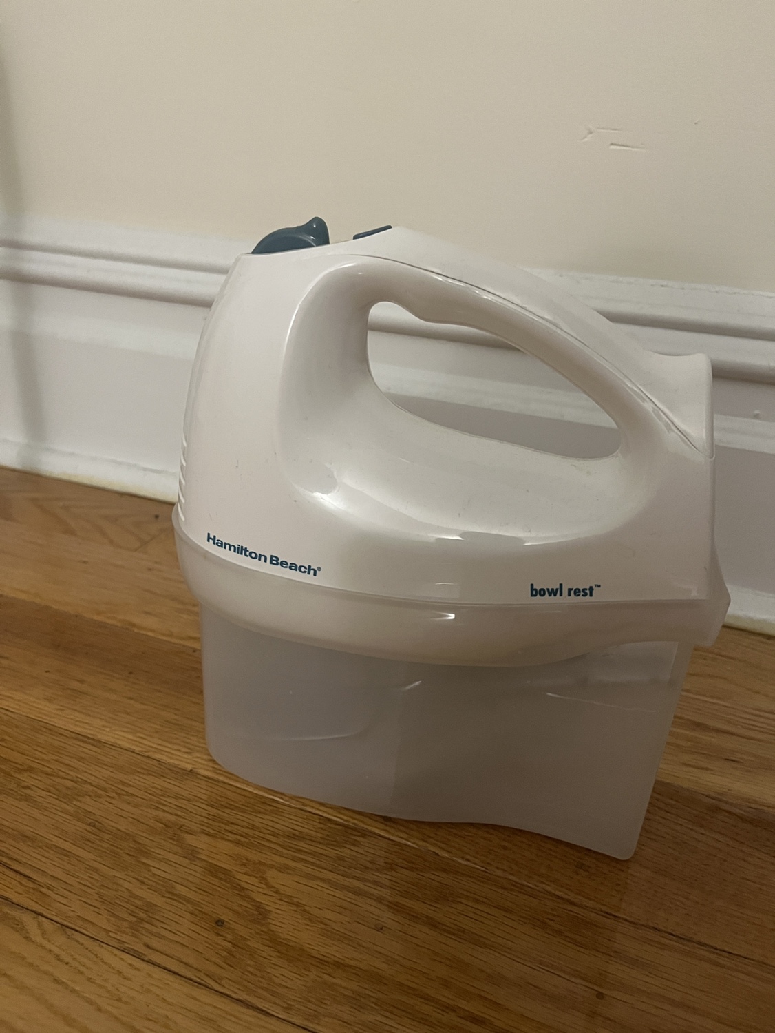 Hamilton Beach Hand Mixer - photo 2