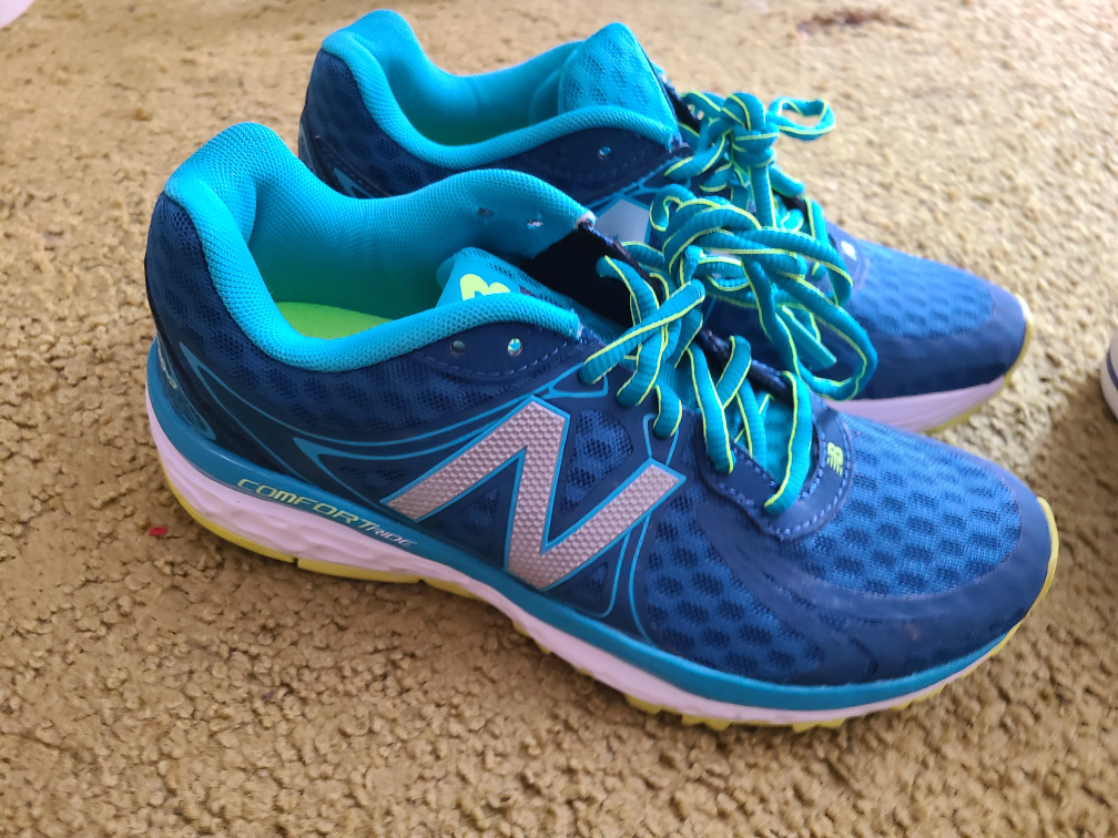 New Balance Sneakers - Size 7 thumbnail