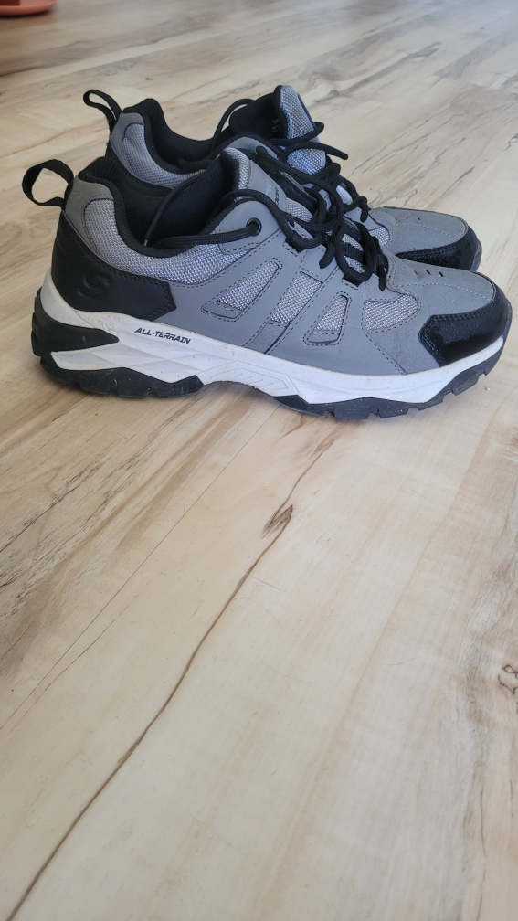 SKECHERS Man Shoes Size 8