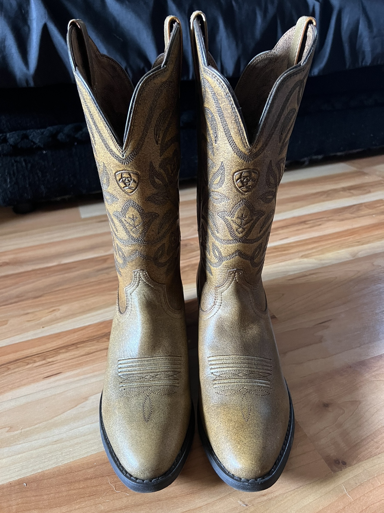 Cowboy boots for women’s size 8.5 B medium - photo 4