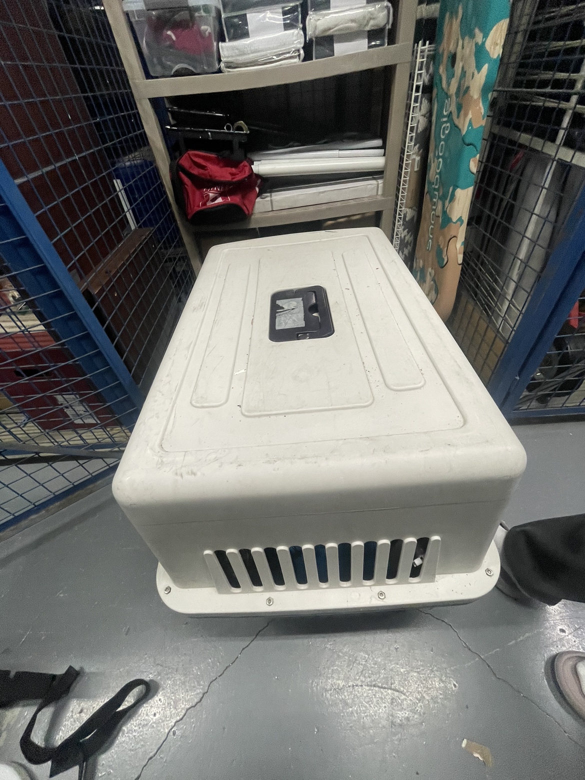 Travel dog cage thumbnail