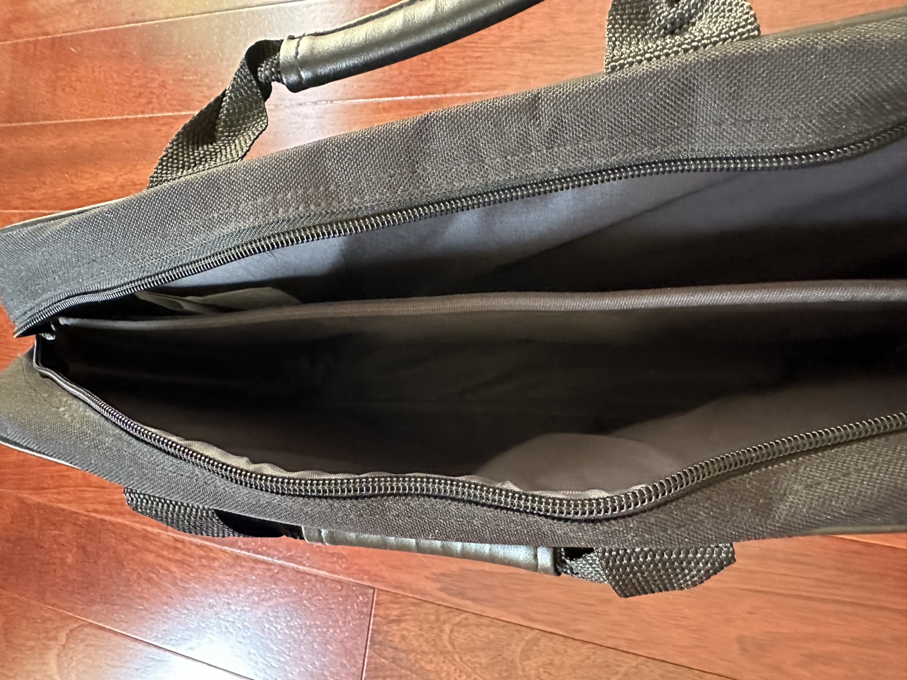 HP Laptop Bag image indicator(3)