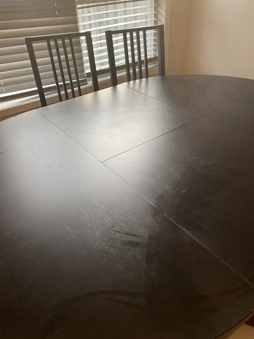 Beautiful Dining room table with 6 chairs! - photo 2