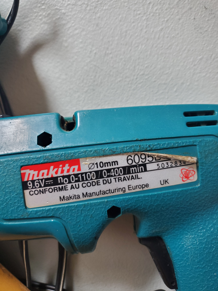 Makita 10mm 9.6v Power Drill DC9700A Fast Charger Battery Tool image indicator(2)