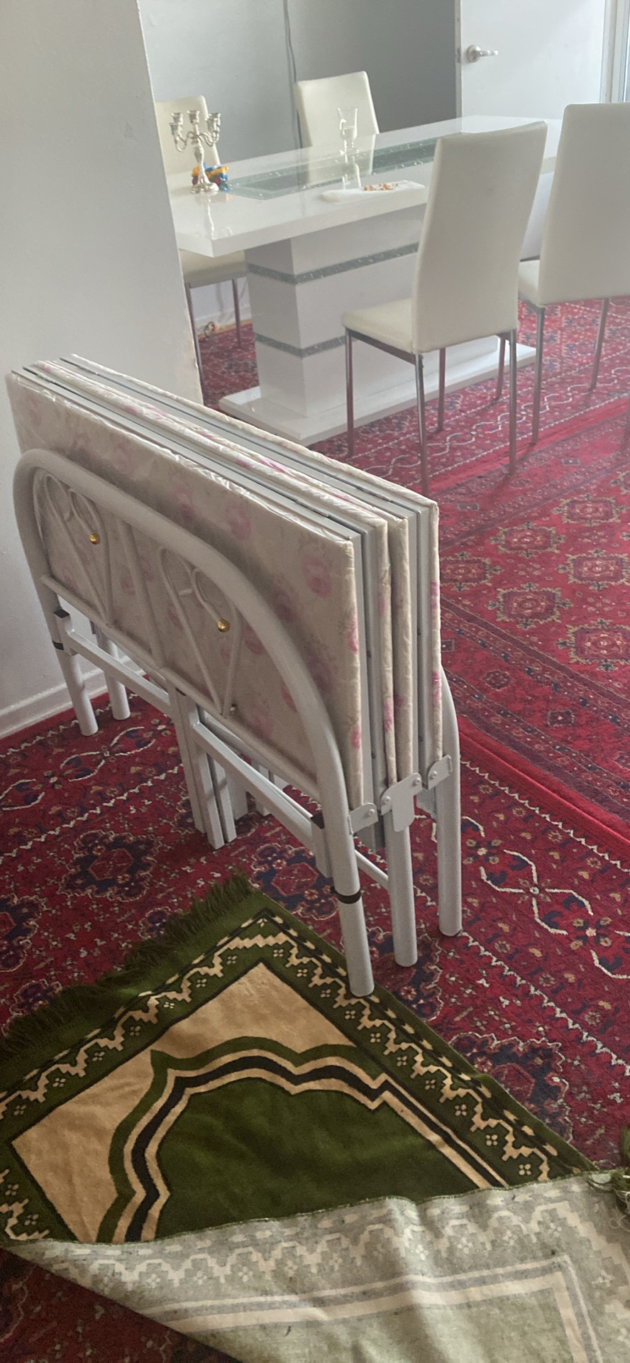 Folding Single Bed BRANDNEW thumbnail