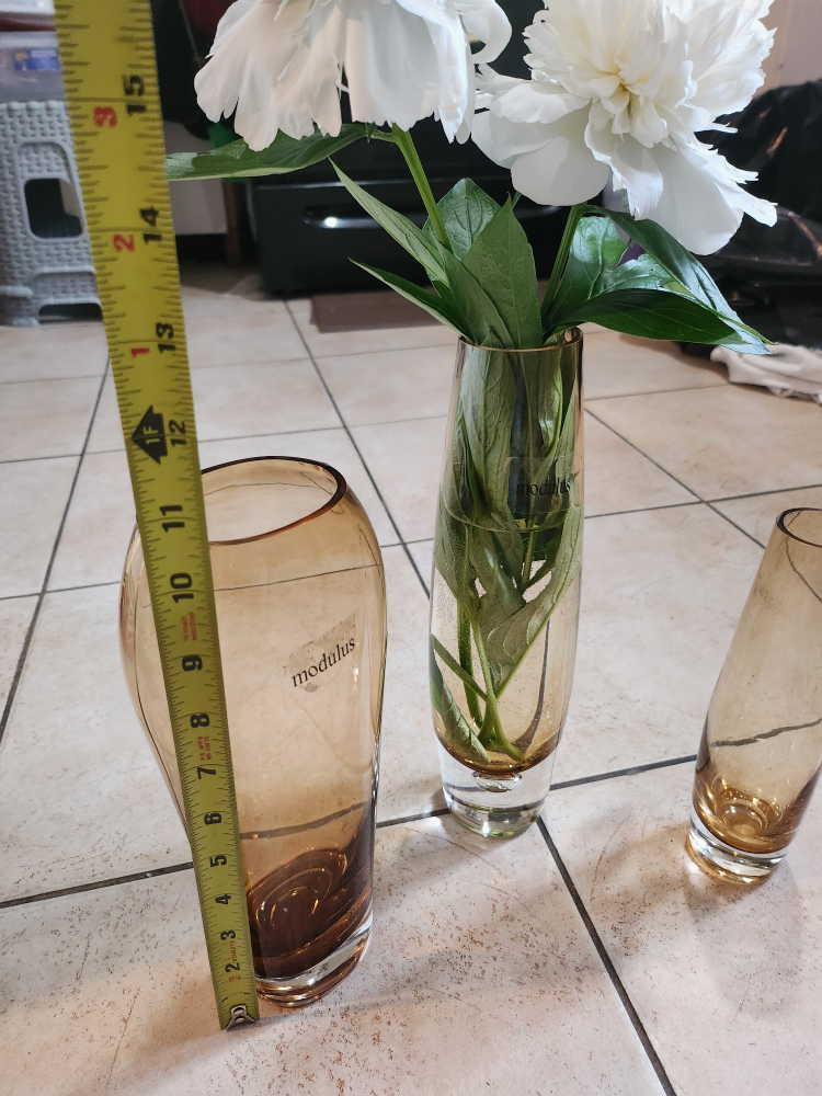 Set of 3 Modulus Vases image indicator(2)