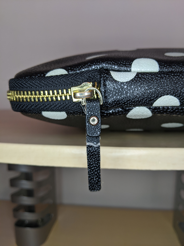 Kate Spade Tablet Laptop Notebook Case Leather Dots Black White image indicator(9)