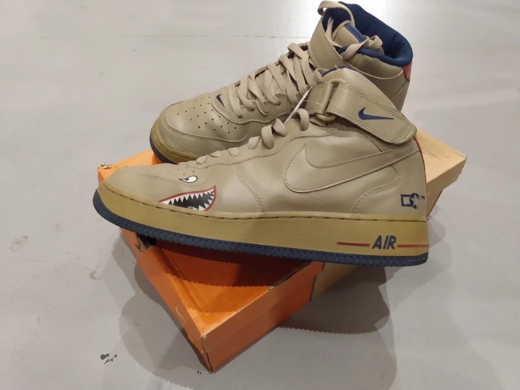 Nike Tuskegee Air Force 1 Mid 10.5 image indicator(4)