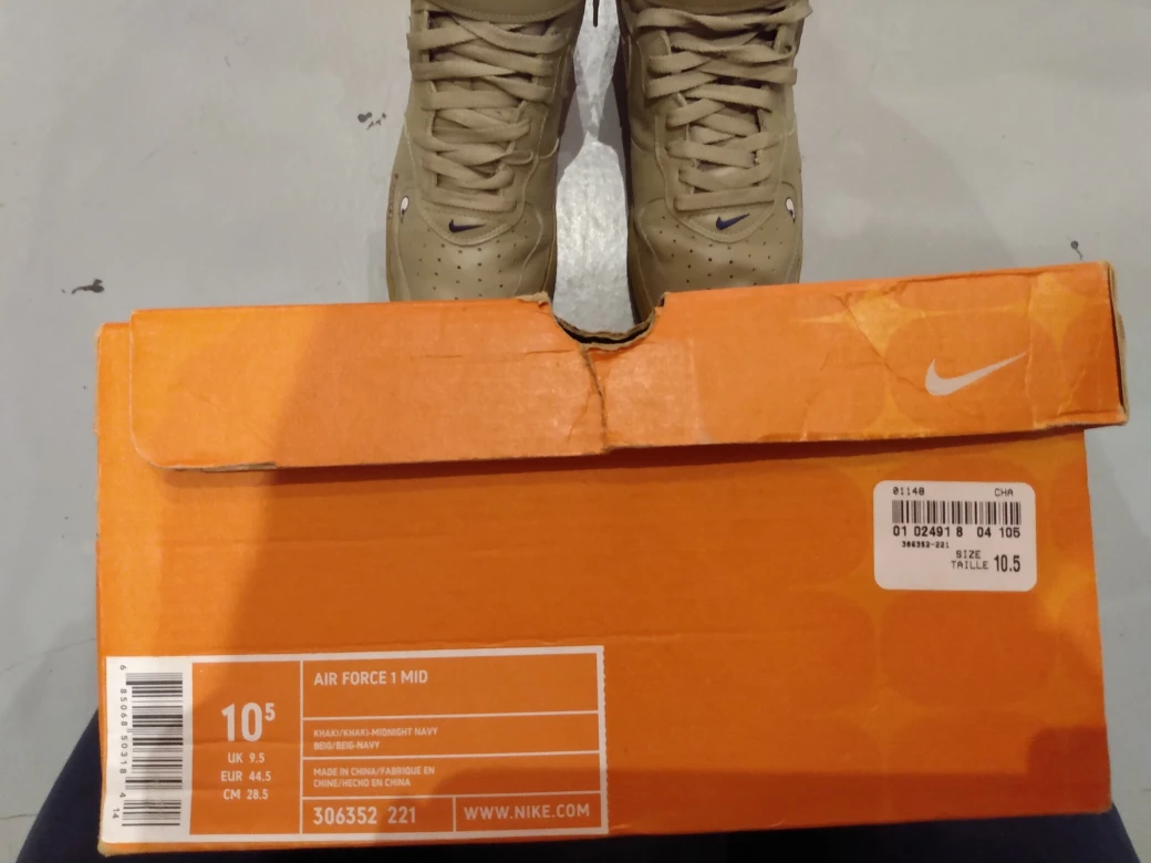 Nike Tuskegee Air Force 1 Mid 10.5 image indicator(5)