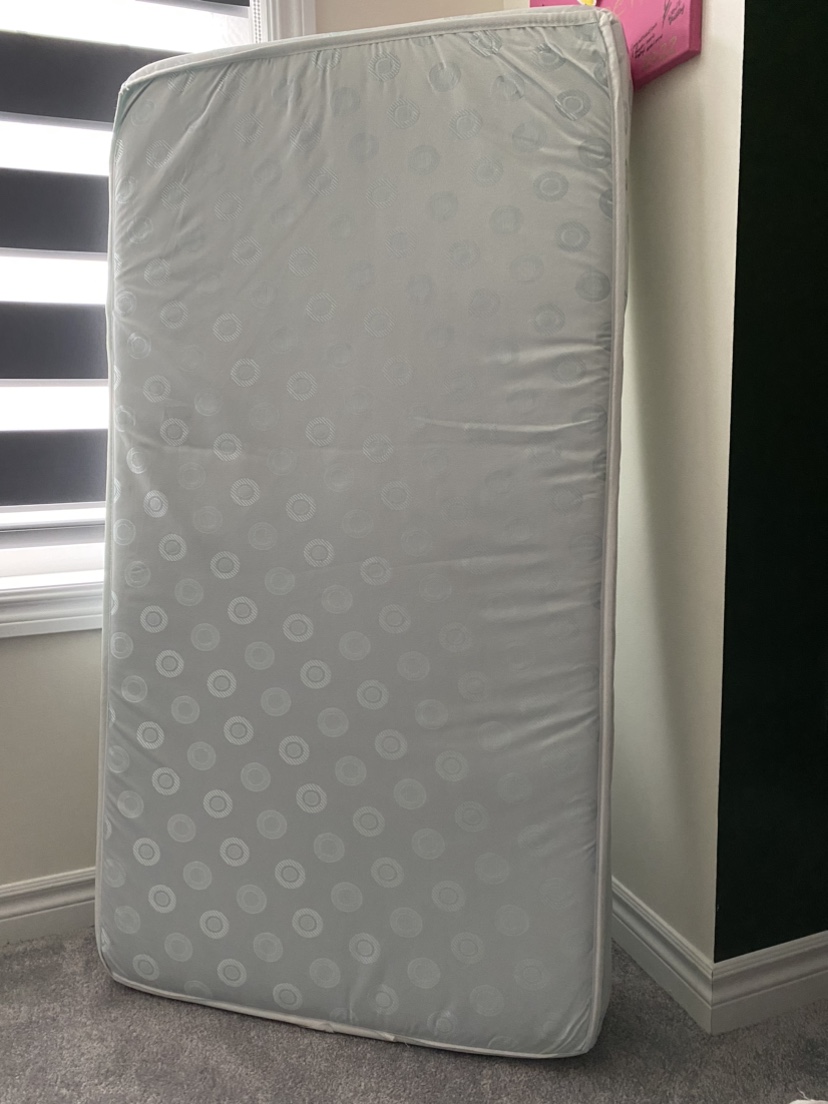 Baby crib mattress
