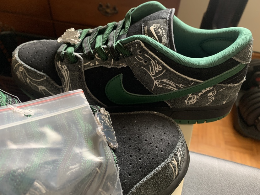 Nike SB Dunk Low There Skateboard - photo 3