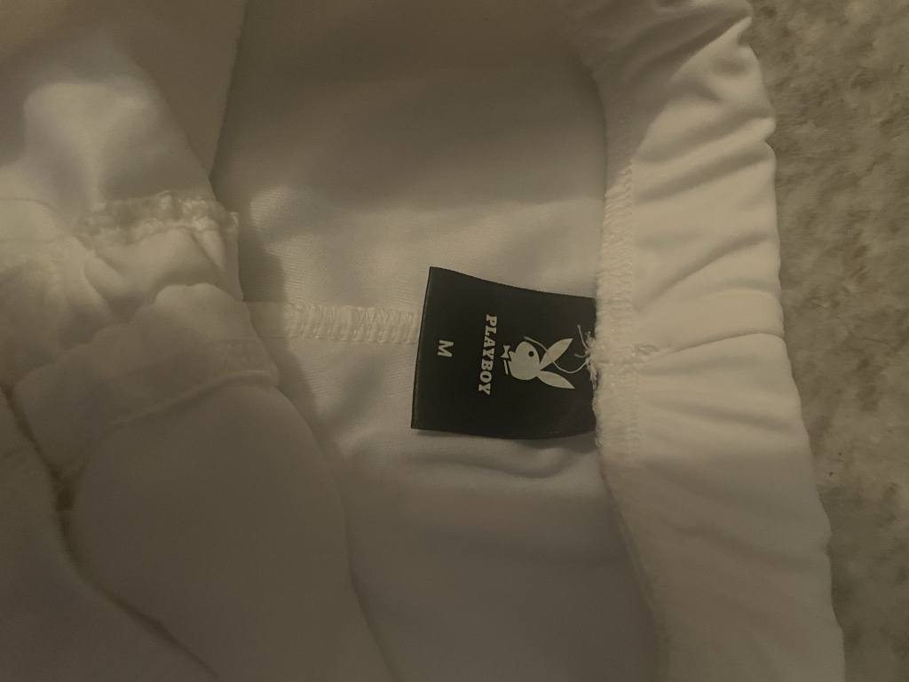 White stretchy shorts image indicator(6)