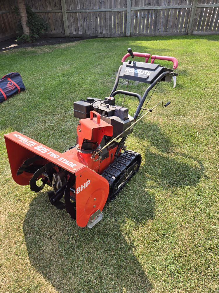 Homelite 825 2 stage snow blower