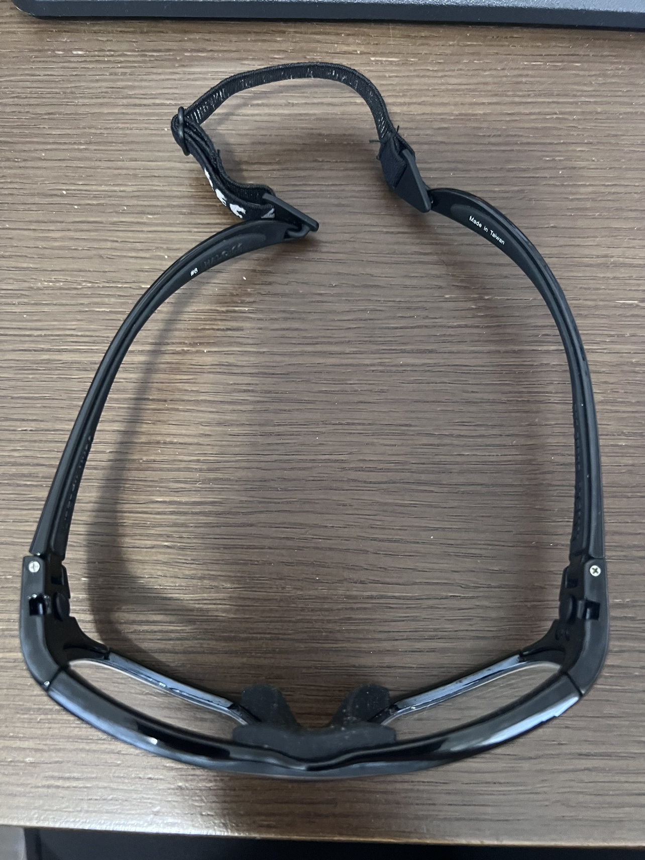 Youth sports glasses image indicator(2)