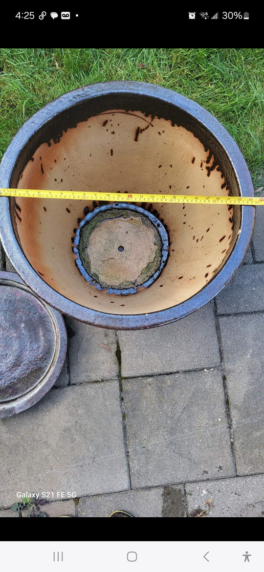 Large Ceramic Planter with Saucer image indicator(3)