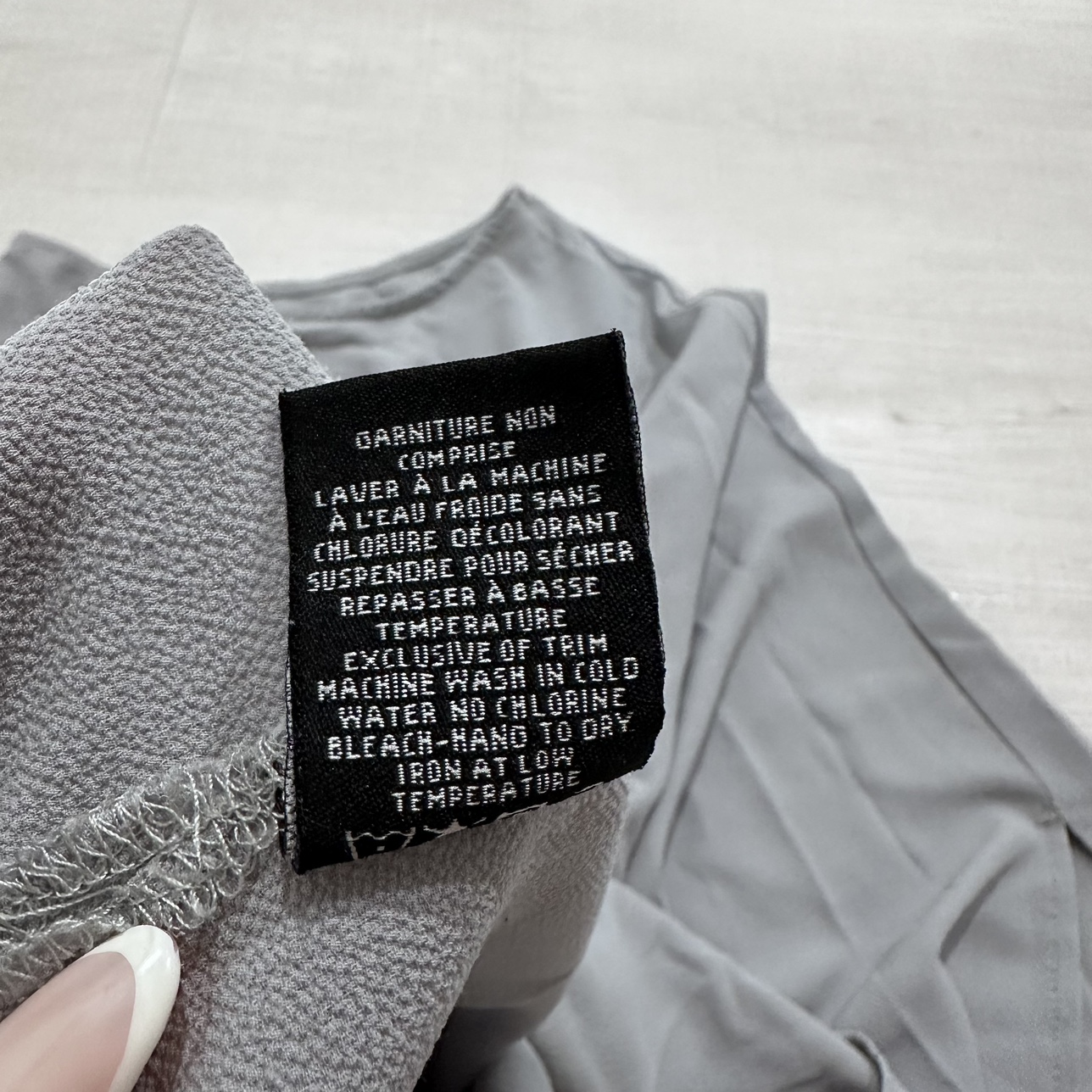 Grey Sleeveless Blouse image indicator(4)