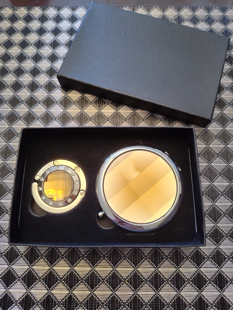 Handbag Hook with Mirror Amber jewel image indicator(3)