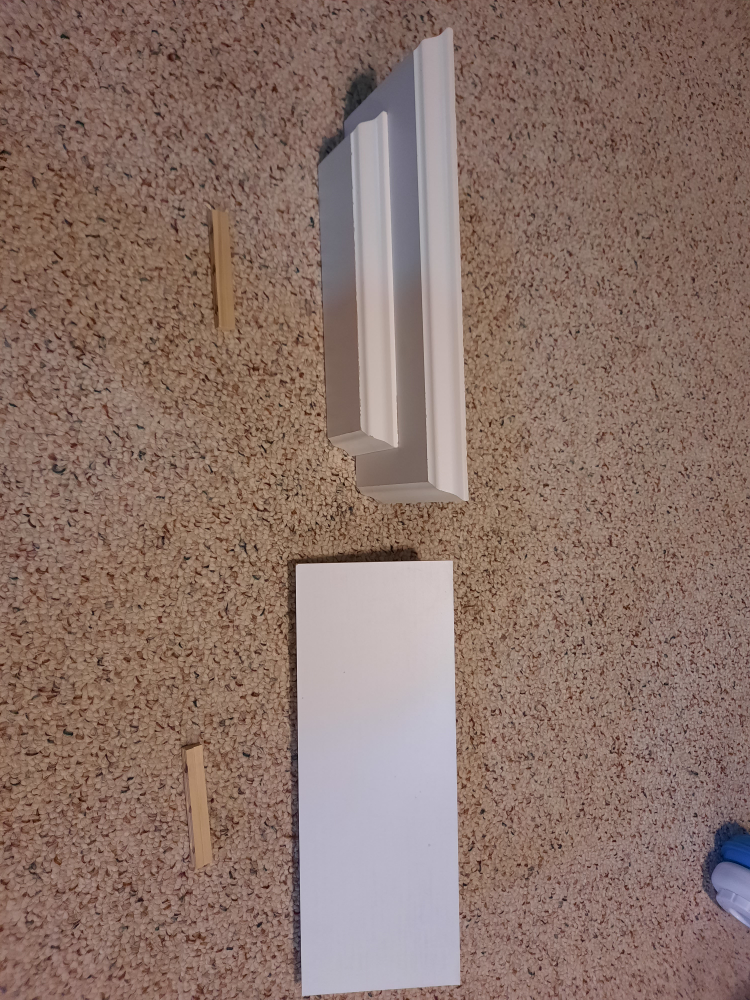 Free white wooden shelves - photo 2