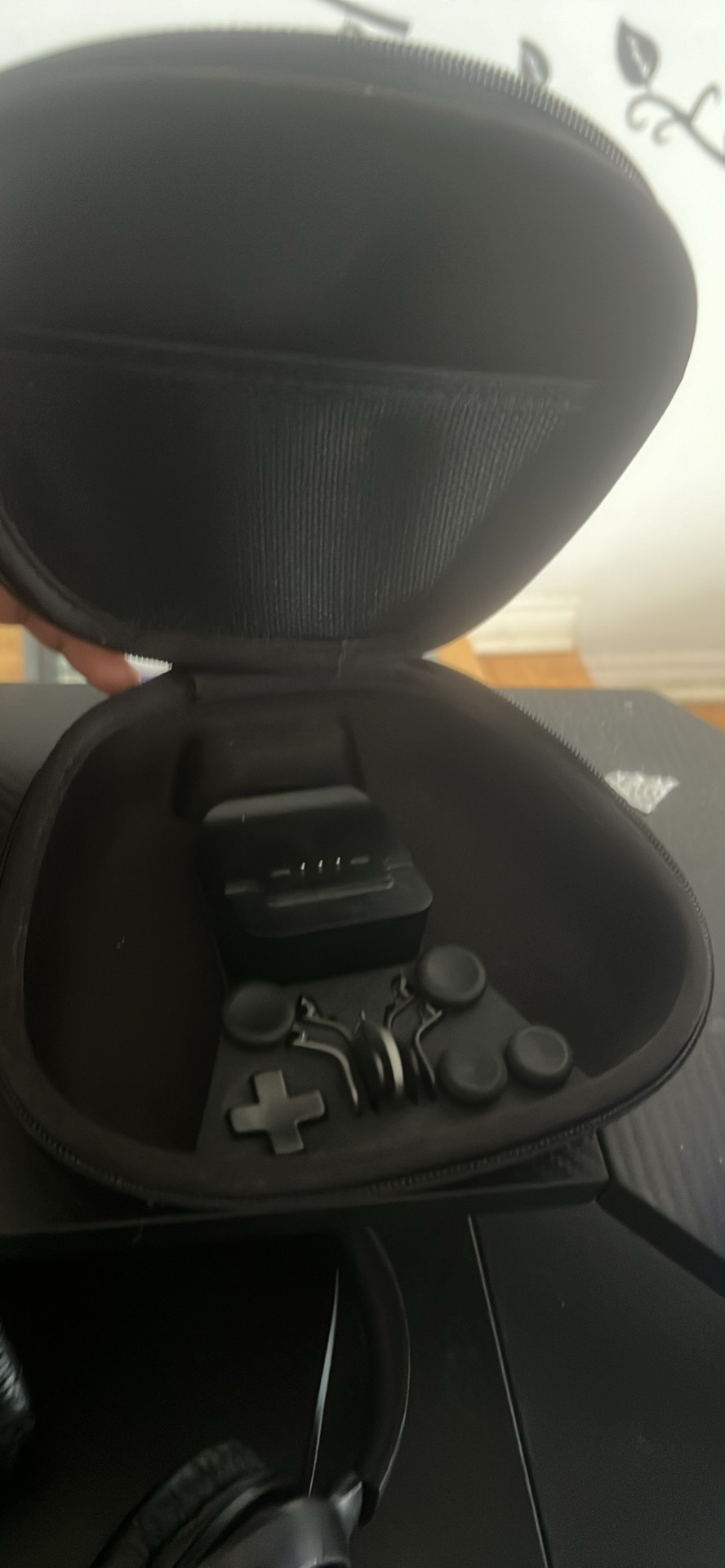 Xbox one series x * READ DESCRIPTION* image indicator(2)