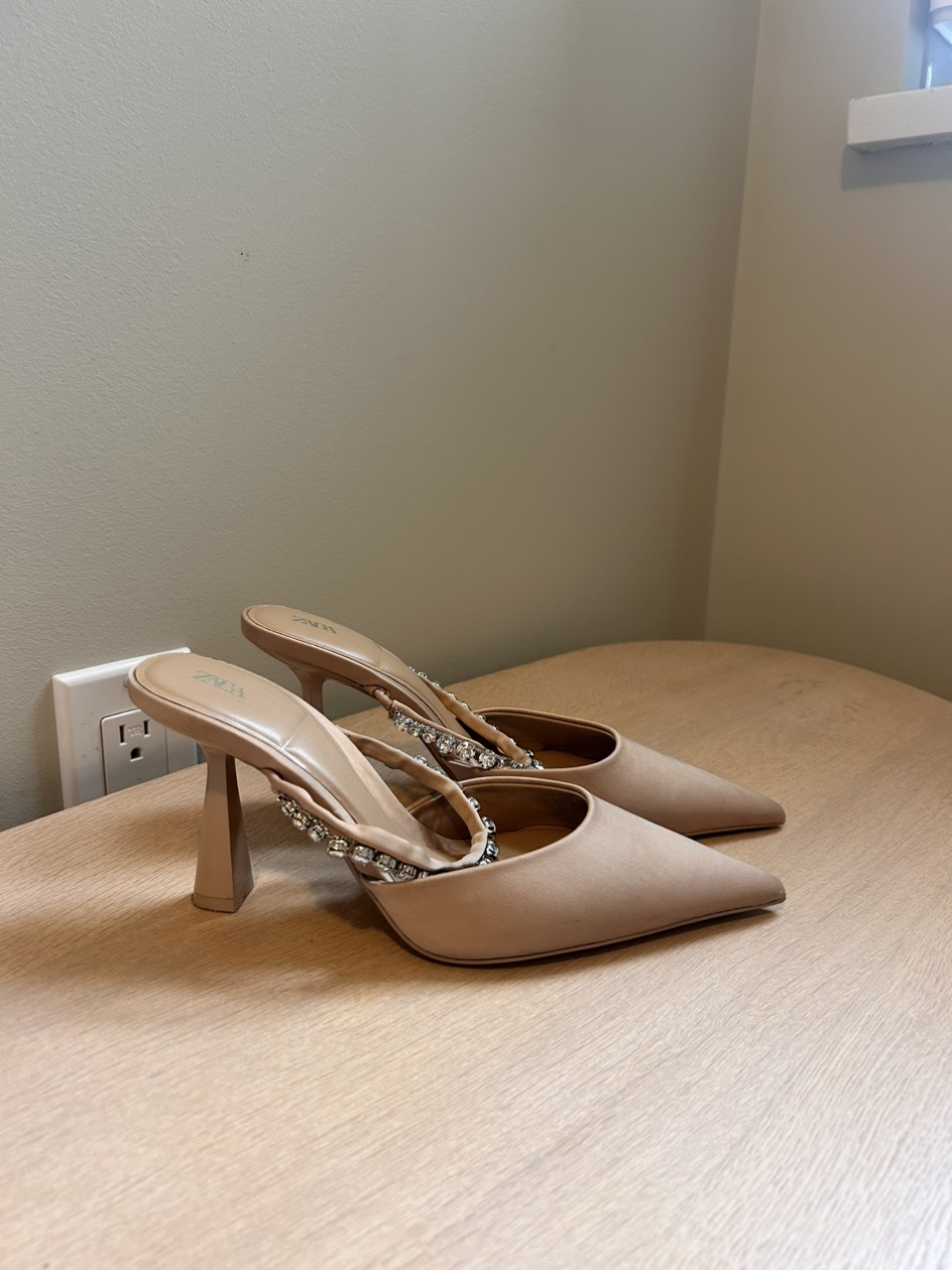 Rhinestone Pointy Heels - photo 3