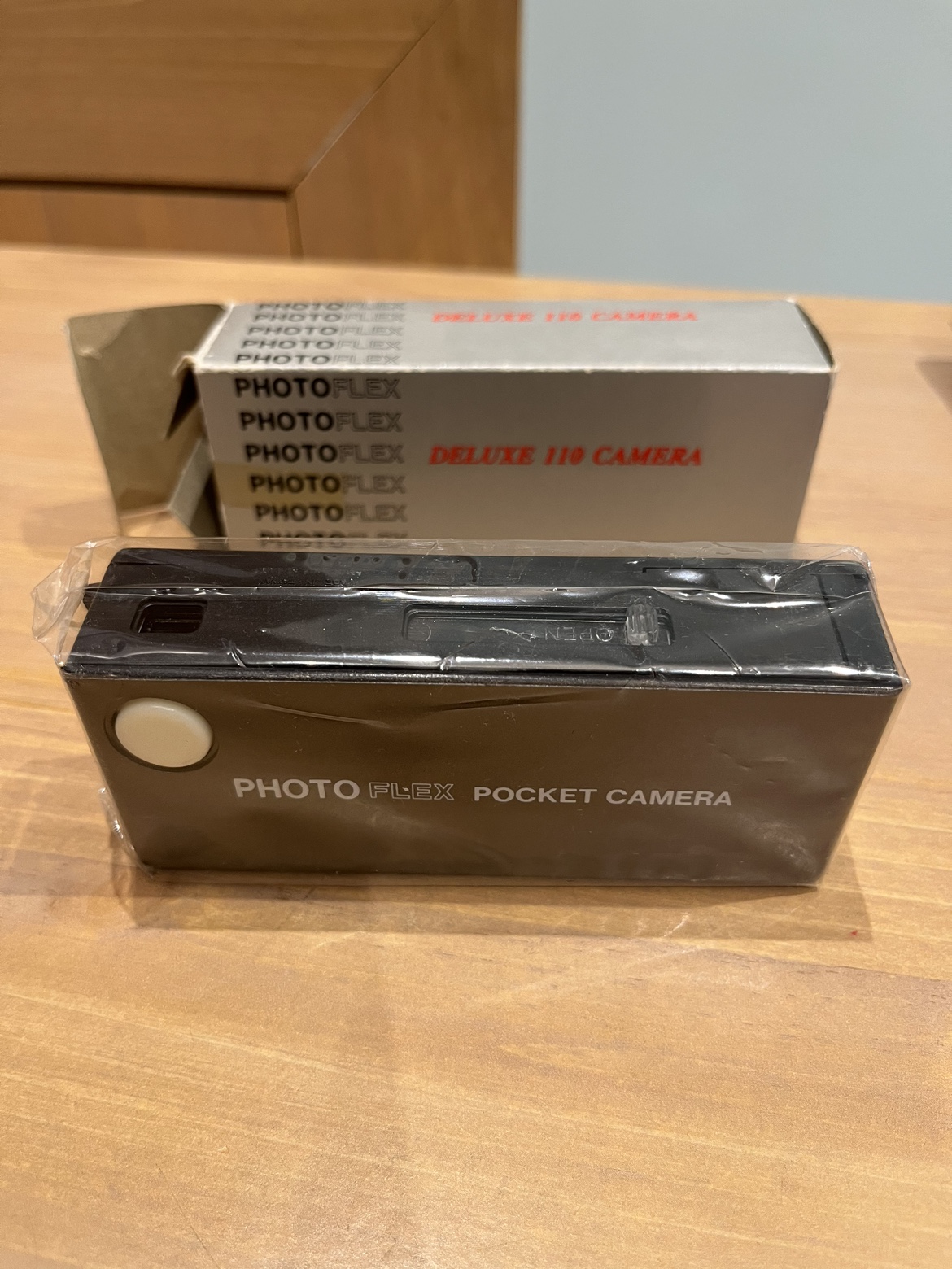 Collectible PhotoFlex Deluxe 110 Camera - photo 2