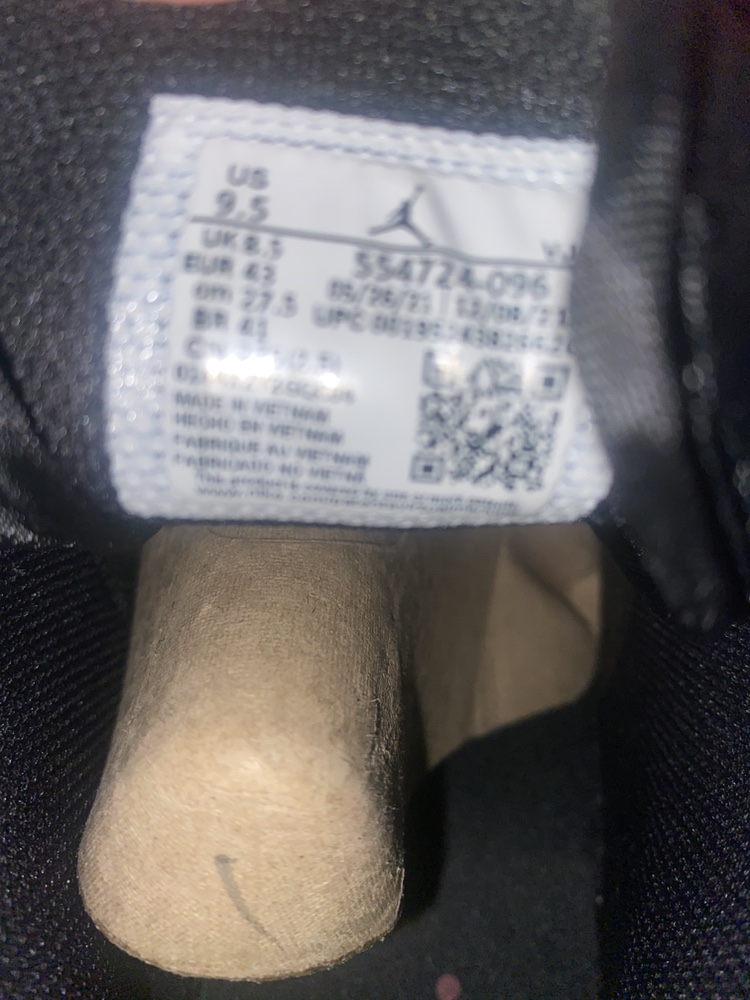 Air Jordan 1 Mid - photo 5