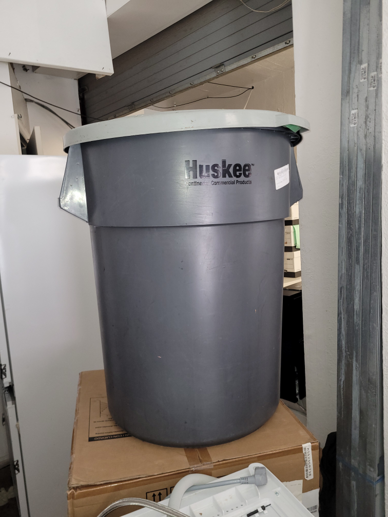 Huskee 55 Gallon Trash Can thumbnail