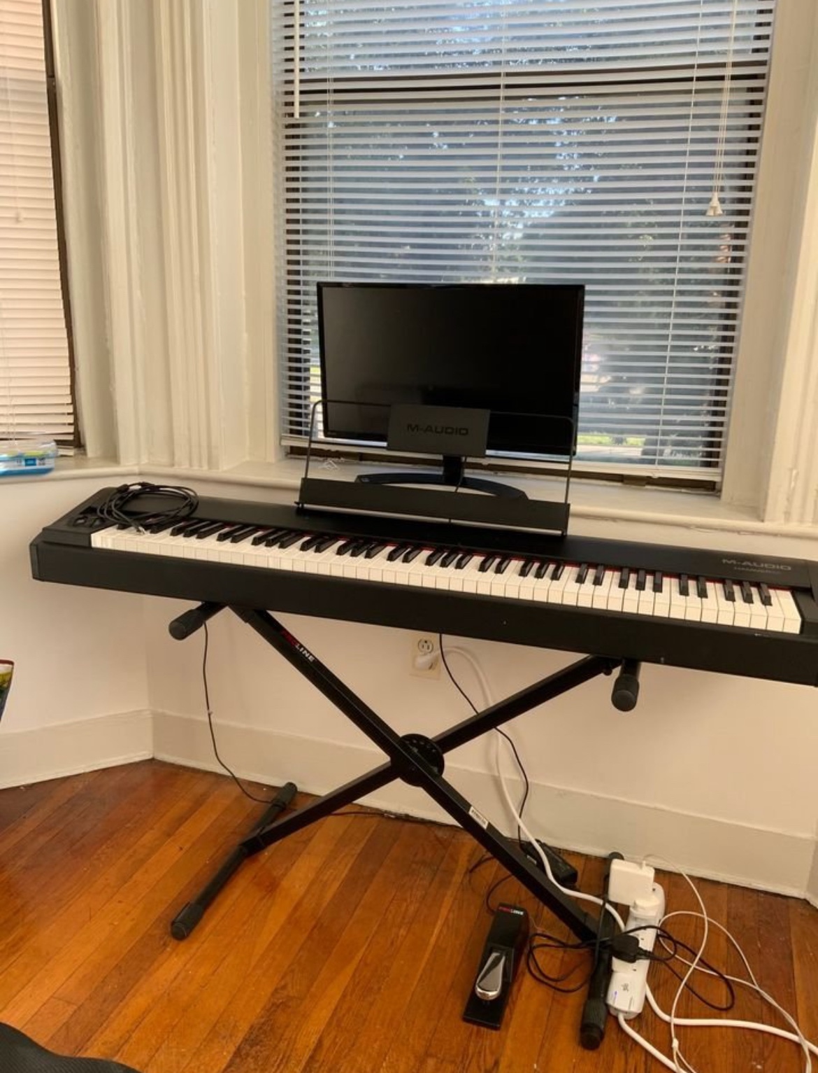 M-Audio Hammer 88 Weighted MIDI Keyboard