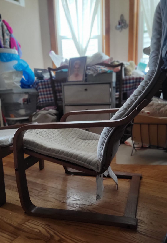 Ikea Poäng chair and ottoman - photo 4