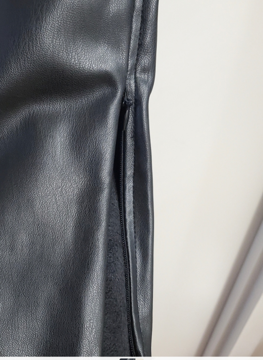 Brand New Zara Hi-rise legging image indicator(3)